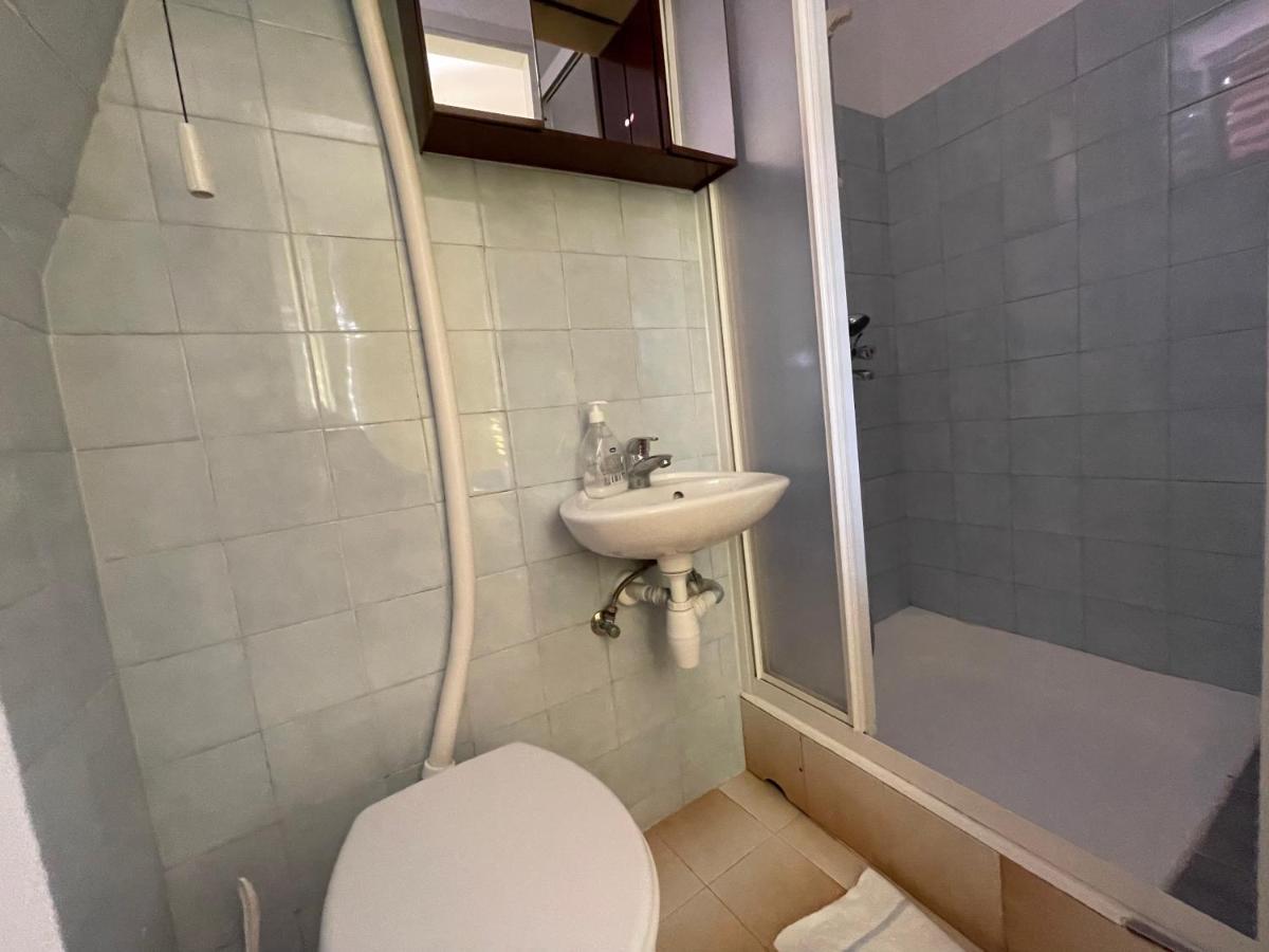Hvar Guesthouse - Double Bedroom With Private Bathroom Jelsa  Exterior photo