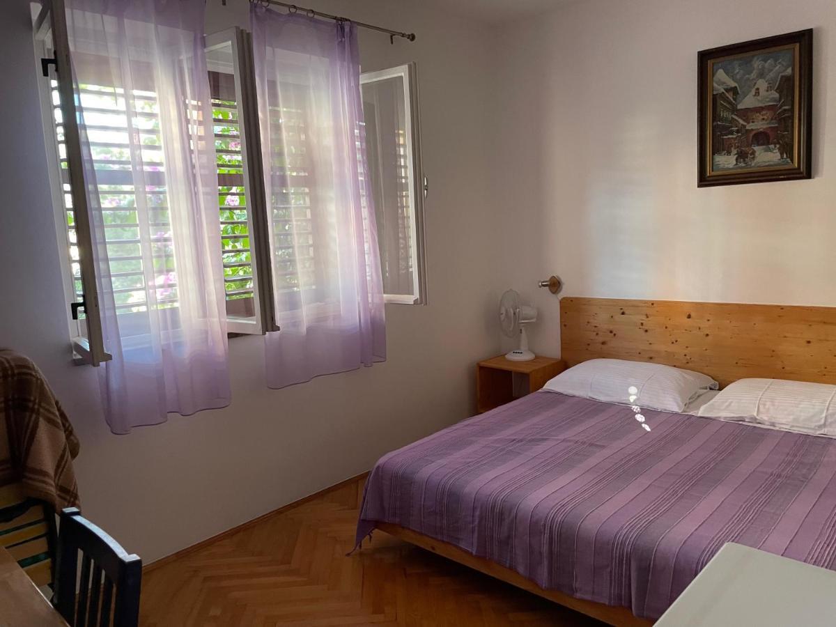 Hvar Guesthouse - Double Bedroom With Private Bathroom Jelsa  Exterior photo