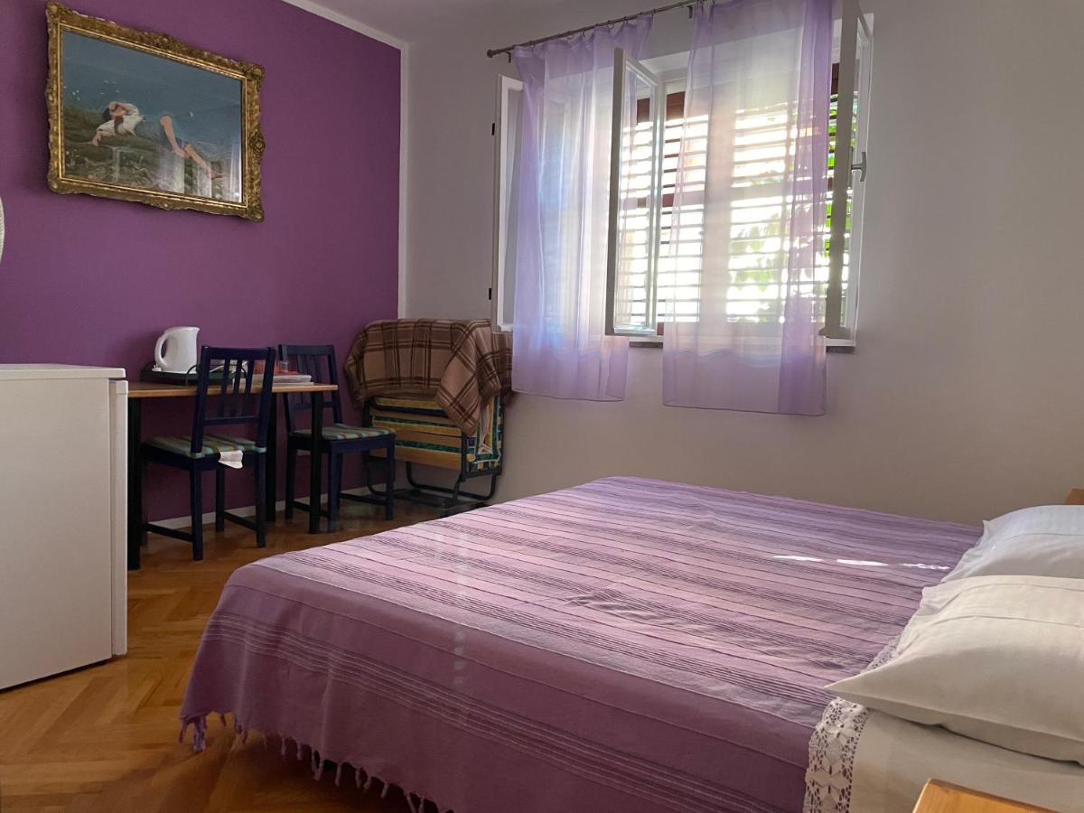 Hvar Guesthouse - Double Bedroom With Private Bathroom Jelsa  Exterior photo