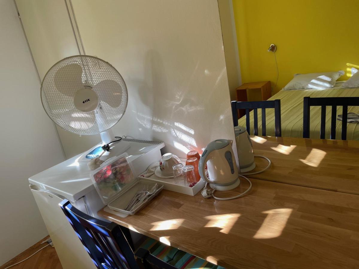 Hvar Guesthouse - Double Bedroom With Private Bathroom Jelsa  Exterior photo
