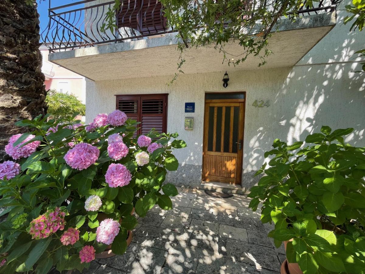 Hvar Guesthouse - Double Bedroom With Private Bathroom Jelsa  Exterior photo