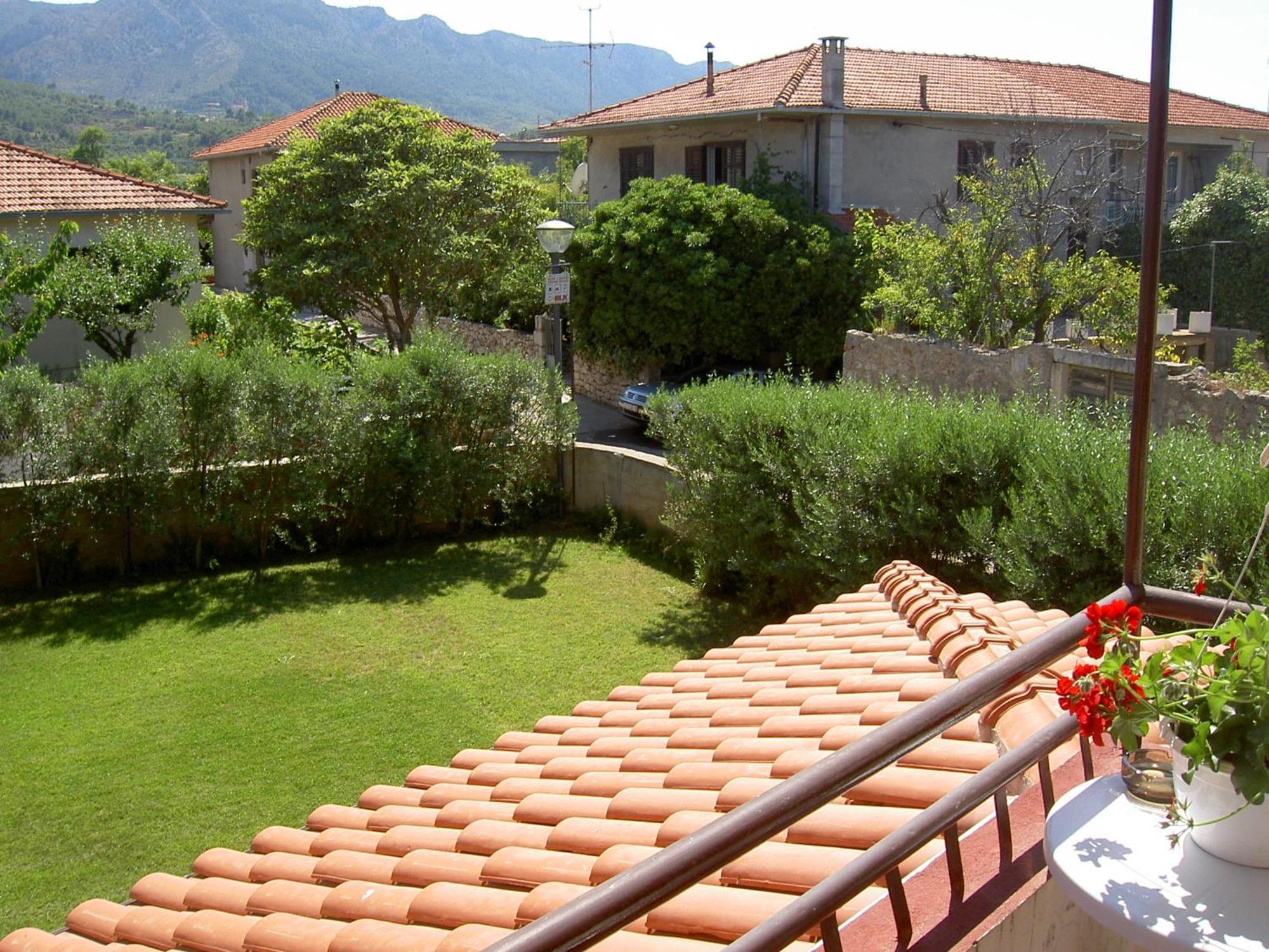 Hvar Guesthouse - Double Bedroom With Private Bathroom Jelsa  Exterior photo